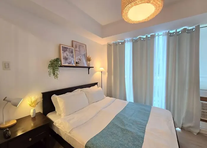 Citispace 1br Condotel At Azure Urban Near Airport #az05a Manila