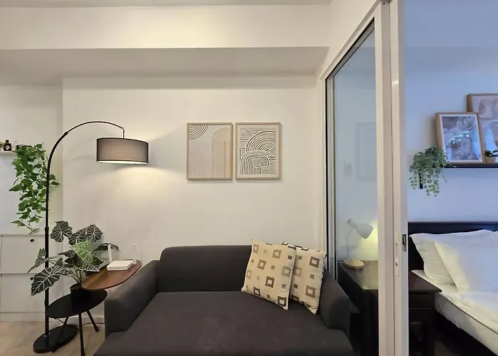 Citispace 1br Condotel At Azure Urban Near Airport #az05a