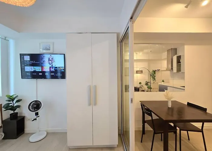 Citispace 1br Condotel At Azure Urban Near Airport #az05a Manila