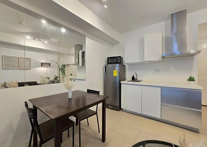 Citispace 1br Condotel At Azure Urban Near Airport #az05a Apartamento