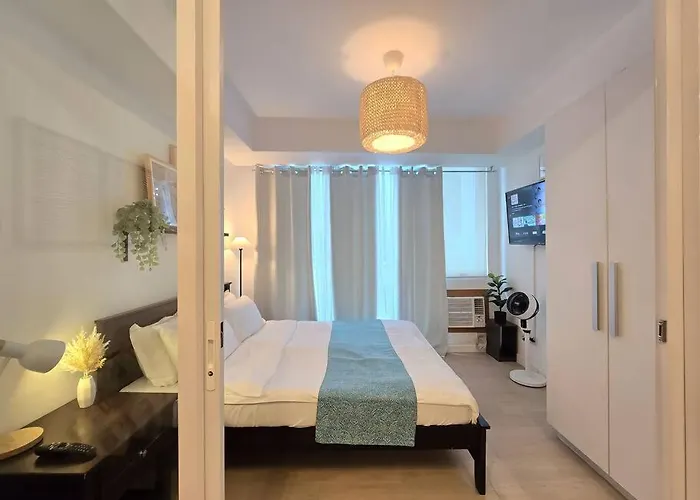 Citispace 1br Condotel At Azure Urban Near Airport #az05a Manila