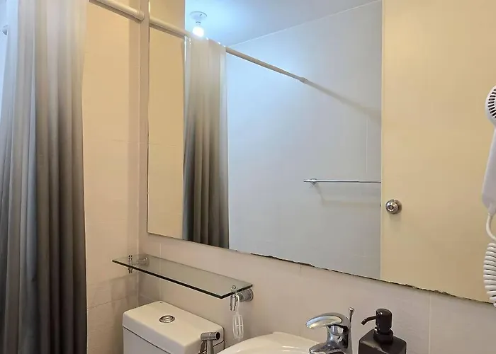 Citispace 1br Condotel At Azure Urban Near Airport #az05a Manila